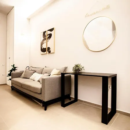 Switch 9 3* Специя