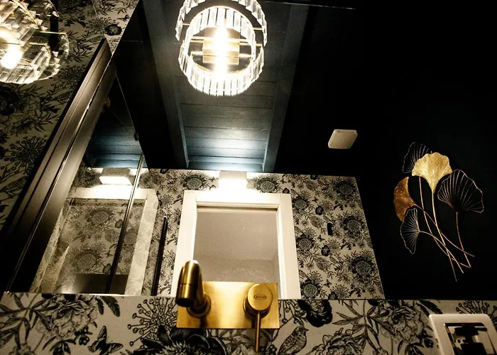 Switch 9 Πανσιόν