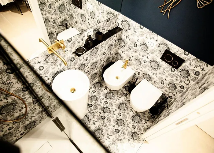 Switch 9 Πανσιόν